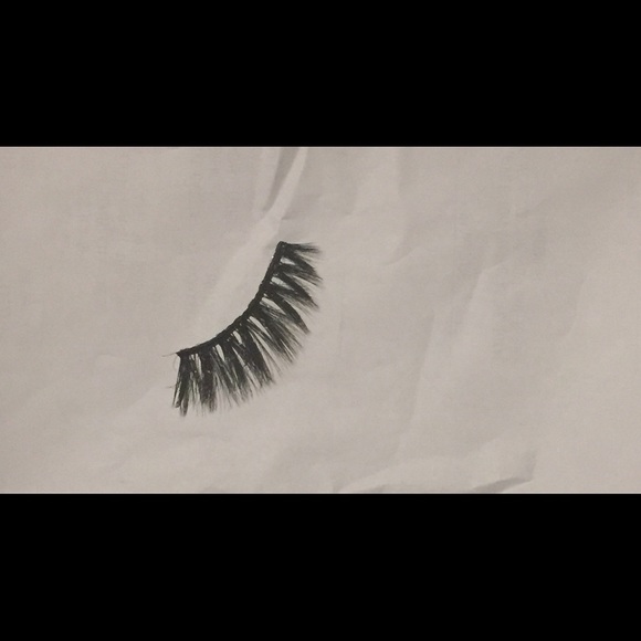 “Beauty” mink eyelashes - Picture 2 of 2